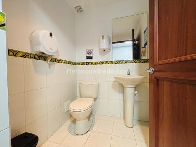 Casa de 5 alcobas en venta en San Patricio, Bogotá, 442 m² · foto 8 de 20