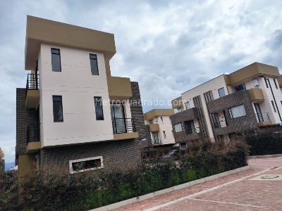 Casa de 3 alcobas en venta en Chia, Chía, 119 m² · foto 2 de 20