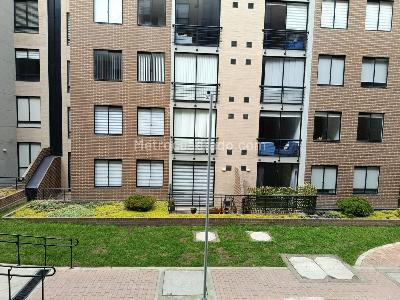 Apartamento en venta en El Tejar, Cajicá · foto 2 de 20