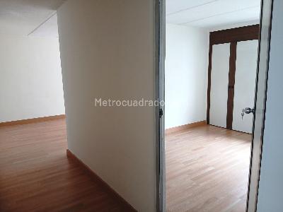 Apartamento de 4 alcobas en venta en Rincon Del Norte, Bogotá, 72 m² · foto 4 de 17