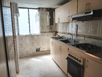 Apartamento de 4 alcobas en venta en Rincon Del Norte, Bogotá, 72 m² · foto 11 de 17