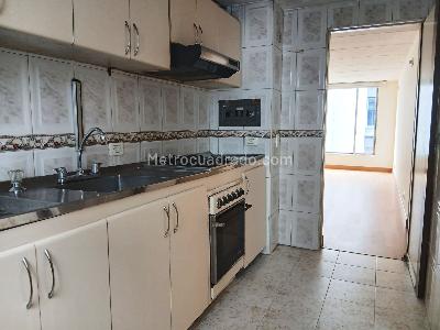 Apartamento de 4 alcobas en venta en Rincon Del Norte, Bogotá, 72 m² · foto 12 de 17