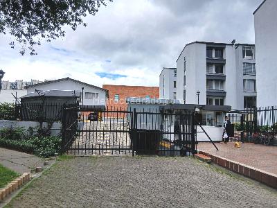 Apartamento de 4 alcobas en venta en Rincon Del Norte, Bogotá, 72 m² · foto 14 de 17