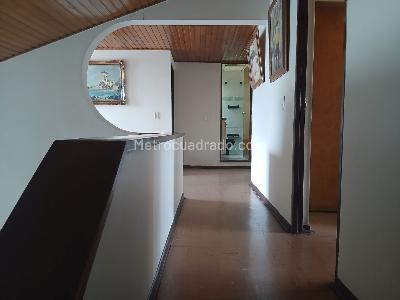 Casa de 4 alcobas en venta en Las Villas, Bogotá, 225 m² · foto 12 de 15