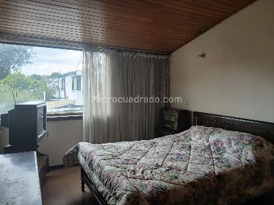 Casa de 4 alcobas en venta en Las Villas, Bogotá, 225 m² · foto 14 de 15