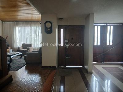 Casa de 4 alcobas en venta en Las Villas, Bogotá, 225 m² · foto 3 de 15