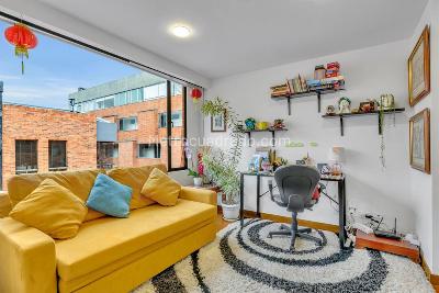 Apartamento de 3 alcobas en venta en San Patricio, Bogotá, 207 m² · foto 4 de 15