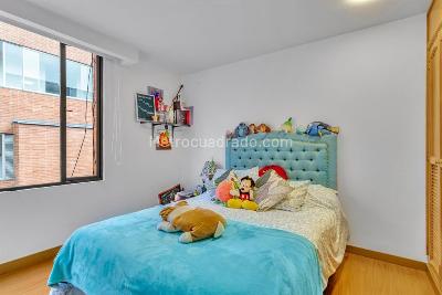 Apartamento de 3 alcobas en venta en San Patricio, Bogotá, 207 m² · foto 8 de 15
