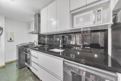 Apartaestudio en arriendo en Chico Norte, Bogotá, 55 m² · foto 7 de 13