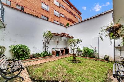Casa de 5 alcobas en venta en Nicolas De Federman, Bogotá, 376 m² · foto 12 de 12