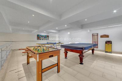 Apartamento de 4 alcobas en venta en Los Rosales, Bogotá, 274 m² · foto 14 de 16