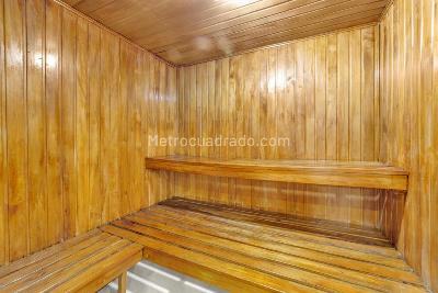 Apartamento de 4 alcobas en venta en Los Rosales, Bogotá, 274 m² · foto 15 de 16