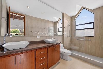 Casa de 4 alcobas en arriendo en Sausalito Casa De Campo, Cajicá, 331 m² · foto 15 de 20