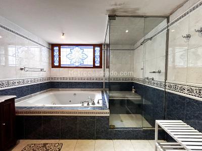 Casa en venta en Bosque De Pinos, Bogotá · foto 11 de 17