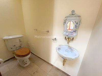 Casa en venta en Bosque De Pinos, Bogotá · foto 9 de 17