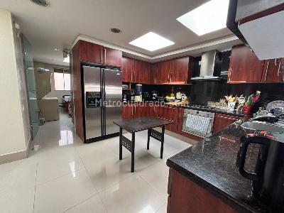 Apartamento de 3 alcobas en venta en Las Acacias, Bogotá, 314 m² · foto 11 de 20