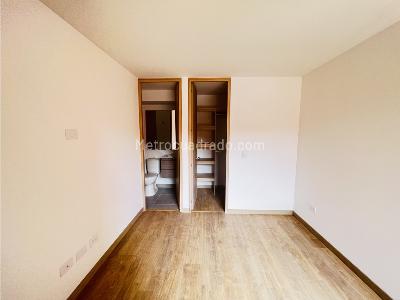 Apartamento en venta en Mosquera, Mosquera · foto 3 de 20