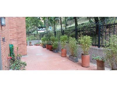 Apartamento de 3 alcobas en venta en Balcones De Lindaraja, Bogotá, 177 m² · foto 17 de 20