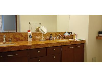 Apartamento de 3 alcobas en venta en Balcones De Lindaraja, Bogotá, 177 m² · foto 19 de 20