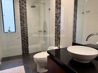 Casa de 4 alcobas en venta en Vereda Fonqueta, Chía, 1145 m² · foto 11 de 20