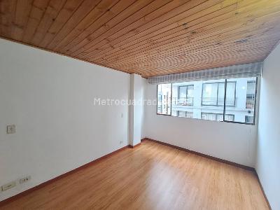 Apartamento de 3 alcobas en venta en San Patricio, Bogotá, 68 m² · foto 12 de 15