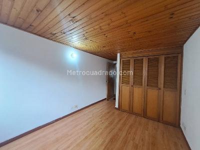 Apartamento de 3 alcobas en venta en San Patricio, Bogotá, 68 m² · foto 14 de 15