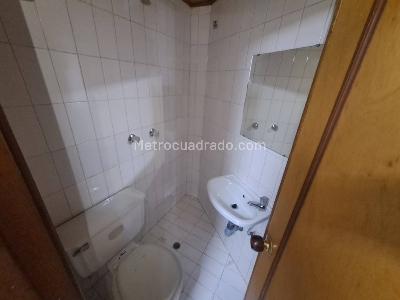 Apartamento de 3 alcobas en venta en San Patricio, Bogotá, 68 m² · foto 5 de 15