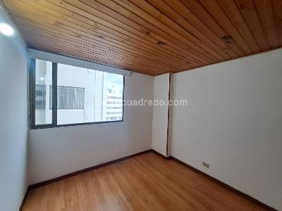 Apartamento de 3 alcobas en venta en San Patricio, Bogotá, 68 m² · foto 9 de 15
