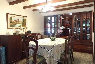 Casa de 5 alcobas en venta en Ilarco, Bogotá, 243 m² · foto 2 de 18