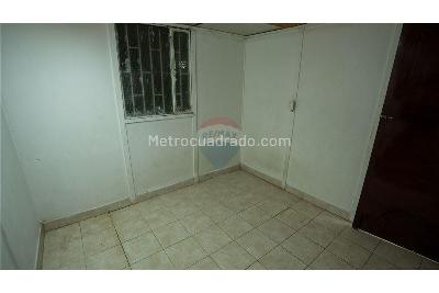 Casa de 5 alcobas en venta en Los Libertadores, Bogotá, 262 m² · foto 14 de 20