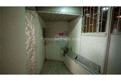 Casa de 5 alcobas en venta en Los Libertadores, Bogotá, 262 m² · foto 3 de 20