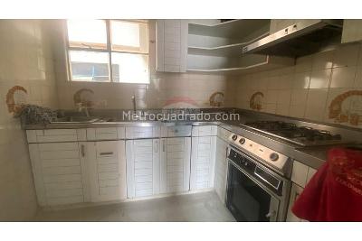 Apartamento de 5 alcobas en venta en Ciudad Jardin Sur, Bogotá, 208 m² · foto 2 de 19