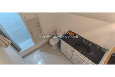 Casa de 4 alcobas en venta en Santa Barbara Central, Bogotá, 185 m² · foto 15 de 18