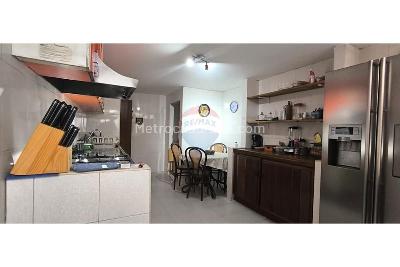 Casa de 4 alcobas en venta en Santa Barbara Central, Bogotá, 185 m² · foto 8 de 18