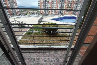 Apartamento de 3 alcobas en venta en Conjunto Reserva Del Peñón, Girardot, 68 m² · foto 4 de 20