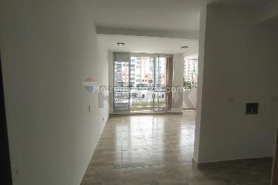 Apartamento de 3 alcobas en venta en Reserva Del Penon, Girardot, 68 m² · foto 2 de 17