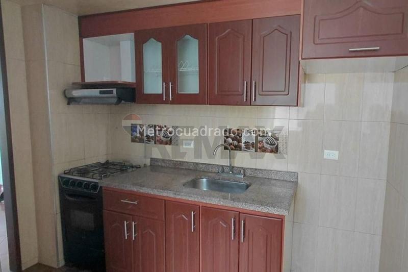 Piso – Soacha, Terragrande, Comuna San Mateo - Más