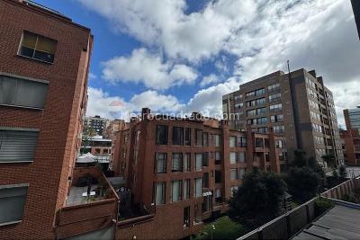 Apartaestudio en venta en Chico Norte, Bogotá, 65 m² · foto 16 de 19