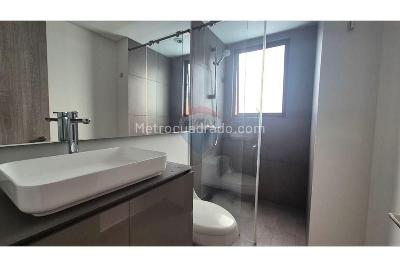 Apartamento de 2 alcobas en venta en Santa Barbara, Bogotá, 86 m² · foto 8 de 19