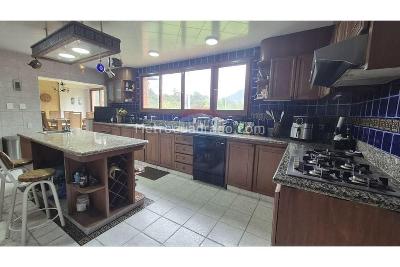Casa de 4 alcobas en venta en La Calera, La Calera, 497 m² · foto 5 de 19