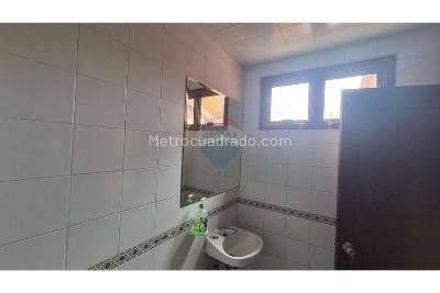 Casa de 4 alcobas en venta en La Calera, La Calera, 497 m² · foto 7 de 19