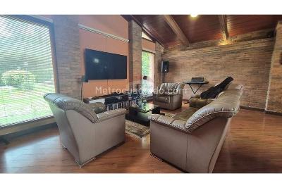 Casa de 4 alcobas en venta en La Calera, La Calera, 497 m² · foto 9 de 19