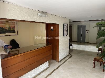 Apartamento de 3 alcobas en arriendo en Cedro Salazar, Bogotá, 78 m² · foto 3 de 17