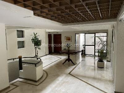 Apartamento de 3 alcobas en arriendo en Cedro Salazar, Bogotá, 78 m² · foto 4 de 17