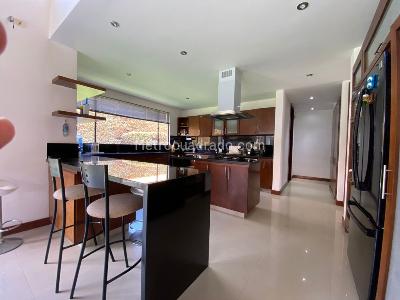 Casa de 4 alcobas en venta en Fonqueta, Chía, 411 m² · foto 6 de 20
