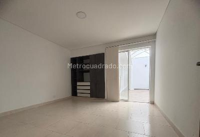 Casa de 5 alcobas en venta en El Batan Ii Sector, Bogotá, 256 m² · foto 12 de 20