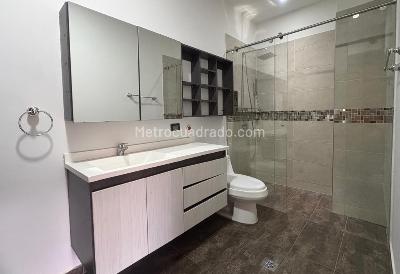 Casa de 5 alcobas en venta en El Batan Ii Sector, Bogotá, 256 m² · foto 20 de 20