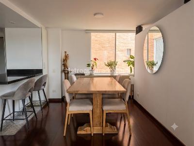 Apartamento en venta en Niza, Bogotá · foto 4 de 18
