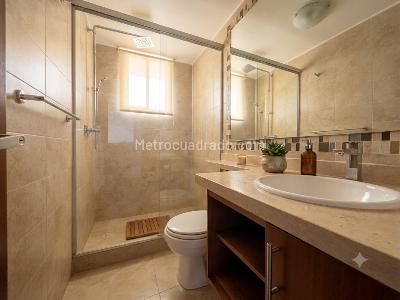 Apartamento en venta en Niza, Bogotá · foto 9 de 18