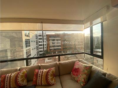 Apartamento de 3 alcobas en venta en Chico, Bogotá, 118 m² · foto 2 de 20